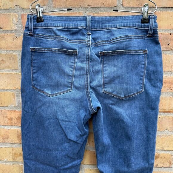 Maurices Comfort Stretch Jeans Medium - Picture 5 of 8